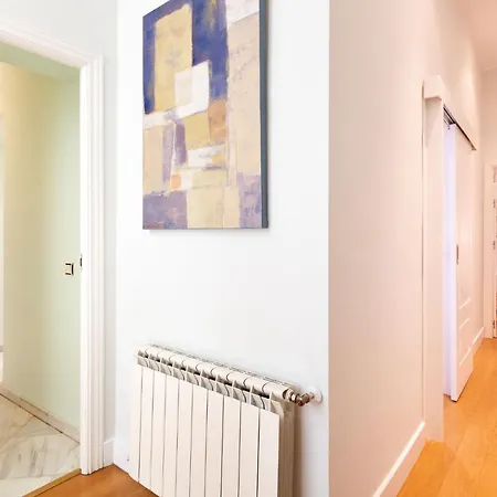 Museum Duplex And Patios, Historical Center, 8 Pax * Seville